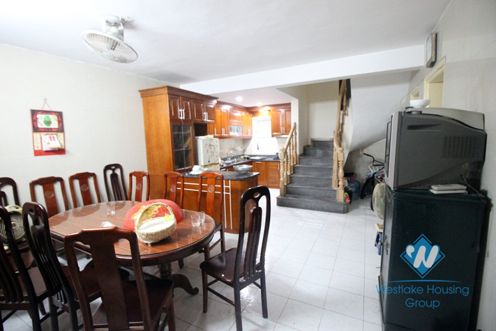 Budget house for rent in Hoang hoa tham, Ba Dinh